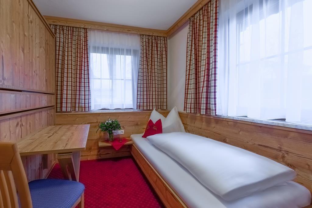 Pension Haus Am Dorfplatz Flachau Extérieur photo
